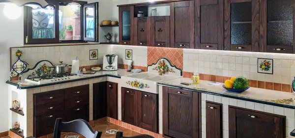 Made-to-measure calabria kitchen by Artesole