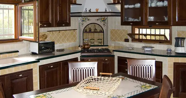 Made-to-measure country kitchen by Artesole
