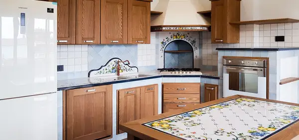 Made-to-measure liberty kitchen by Artesole