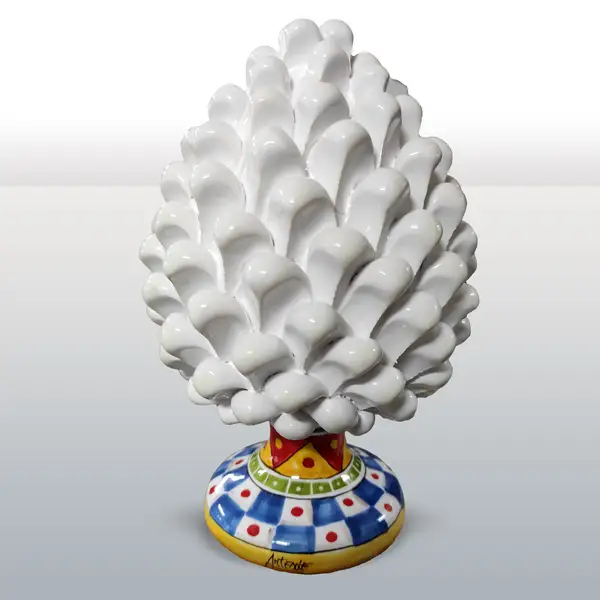 Pomme de pin en ceramique decoree a la main blanche avec base decoree